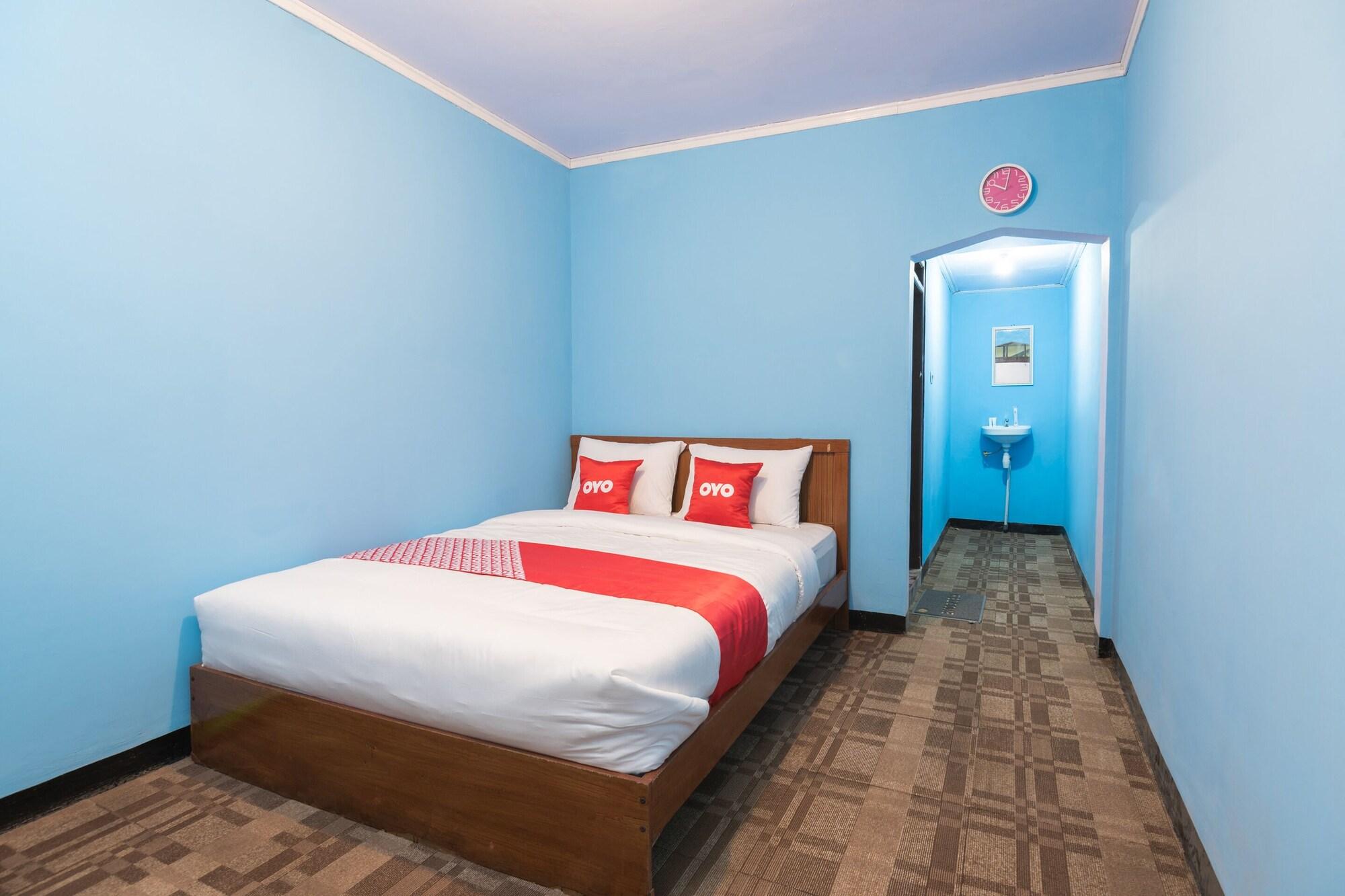 Oyo 1852 Intan Bromo Homestay Pasuruan Exteriér fotografie